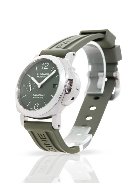 Panerai Luminor Quaranta PAM01304 Image 2